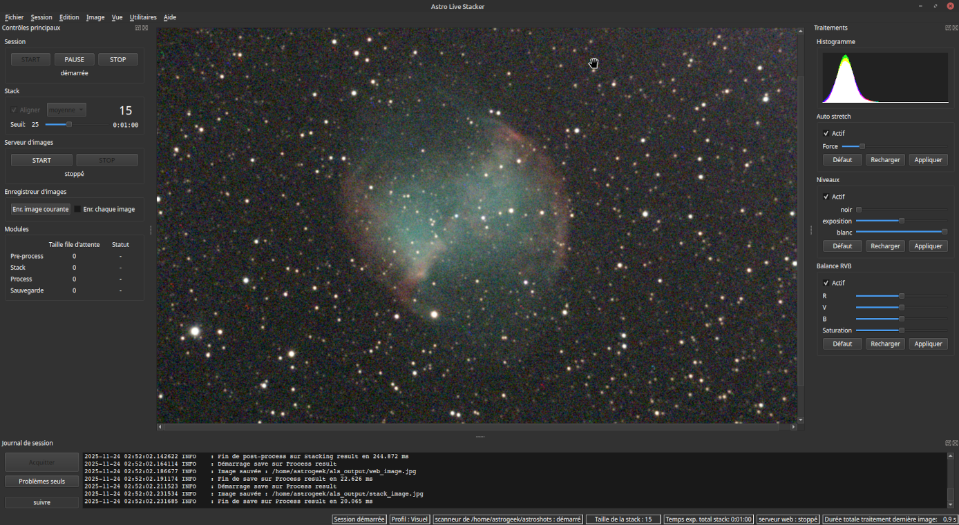 Fenêtre principale d'ALS après le traitement de la 15e brute, affichant une image moins bruitée et plus détaillée de la nébuleuse Messier 27 avec des étoiles éparpillées. Le journal de session montre des messages de traitement réussi. Le panneau de traitement sur la droite offre des ajustements de l'histogramme et des niveaux, l'équilibre RGB et les réglages d'étirement automatique.